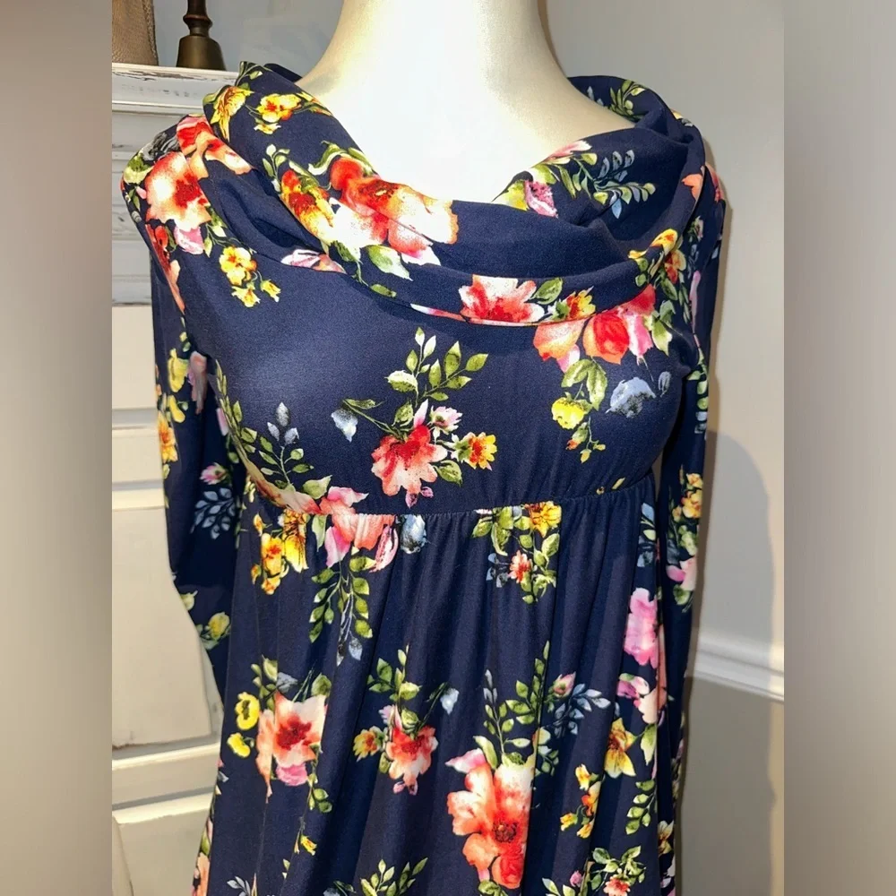 Mother Bee Maternity Floral Long Maxi Dress with turtle neck Size Large